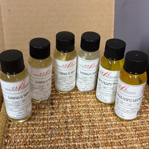 12 1-oz bottles Aromatic Fragrance Oils for candles, soaps, lotions New Sealed - Picture 3 of 13